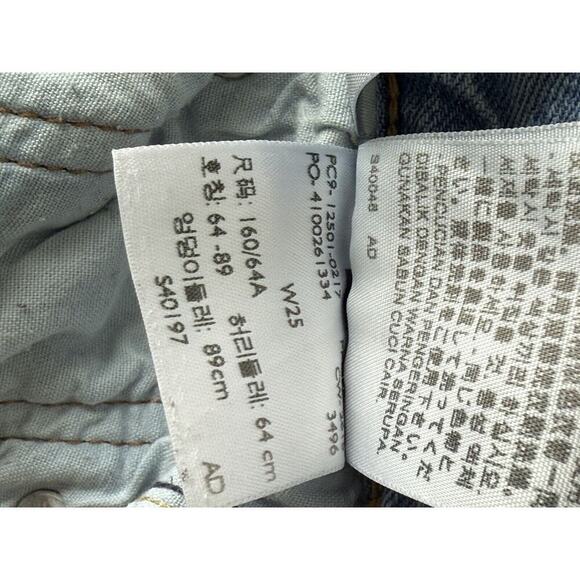 Sold Vintage Levis Womens 25x31 Blue 501 Straight Mom 90s Leather Patch​​ - Picture 6 of 10